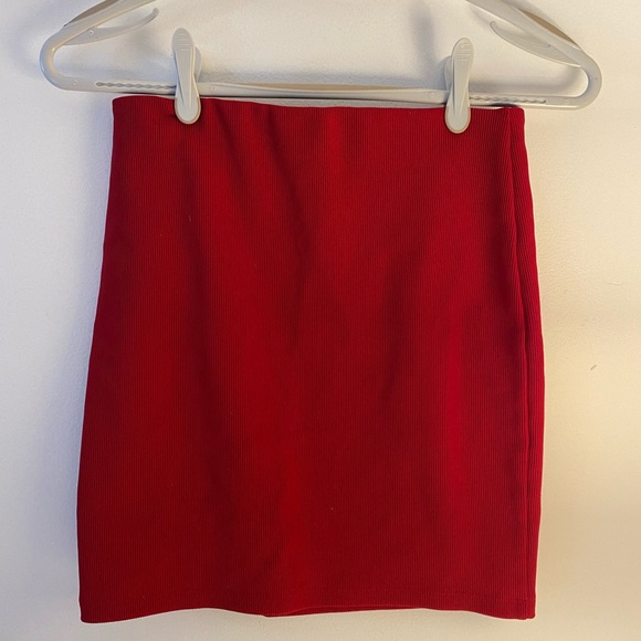 Forever 21 Red Ribbed Pencil Skirt - Picture 2 of 3